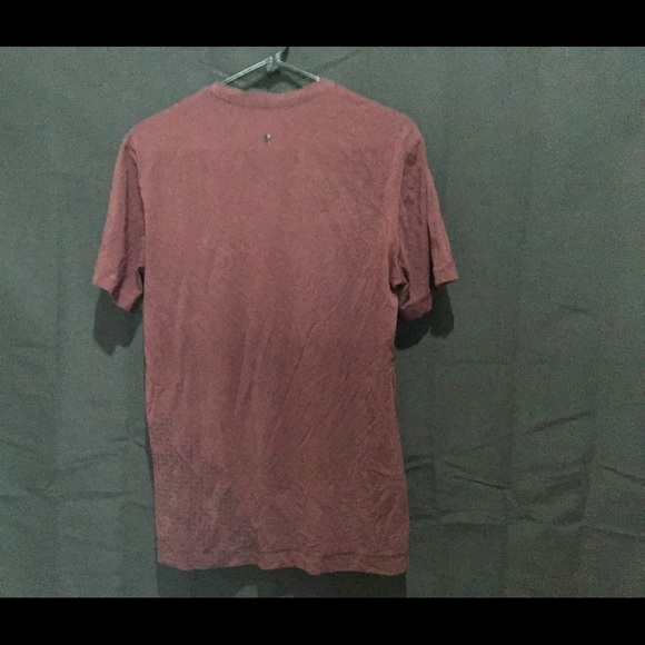 Lululemon basic tee - Picture 2 of 2